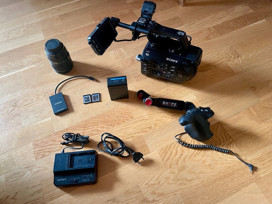 Sony FS7 med objektiv och tillbehör