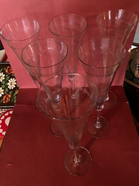 6 st höga, eleganta champagneglas