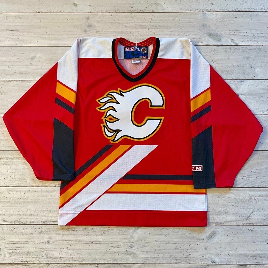 NEW Reebok / CCM NHL Calgary Flames jersey