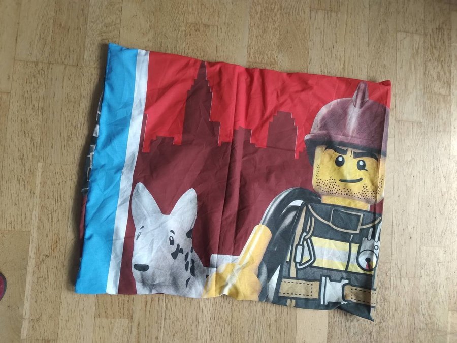 helt nytt örngott med LEGO real heroes - city fire fighter 50x70cm