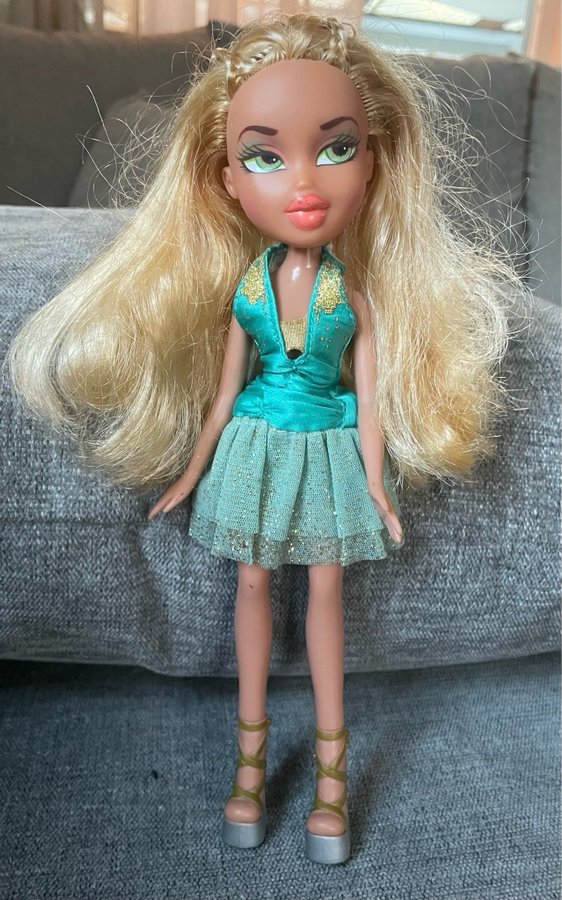 Bratz docka Cloe