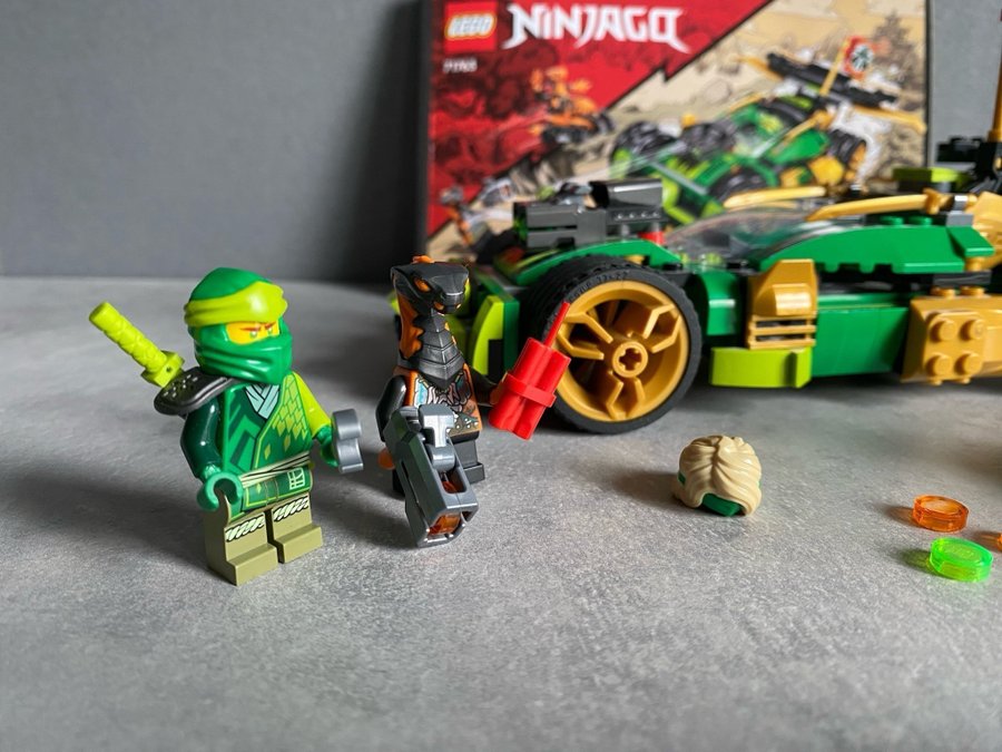 Lego Ninjago 71763 - Lloyds racerbil