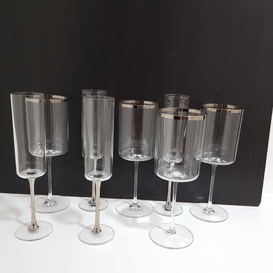 4 st elegant champagneglas med silver fott + 4 st Vinglas med silver kant