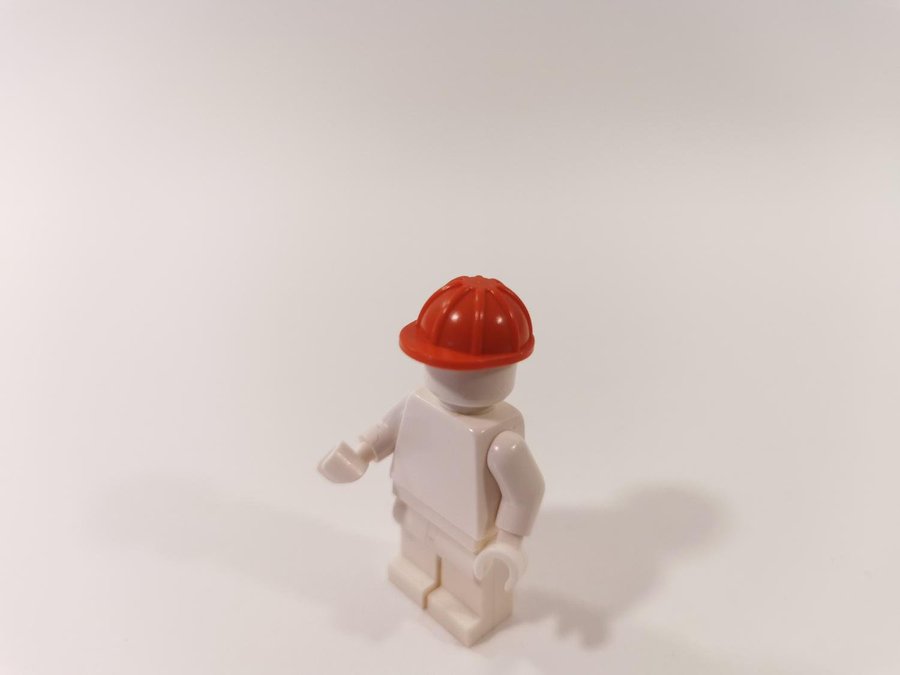 Lego - tillbehör - huvudbonad - hjälm - skyddshjälm - part 3833 - röd