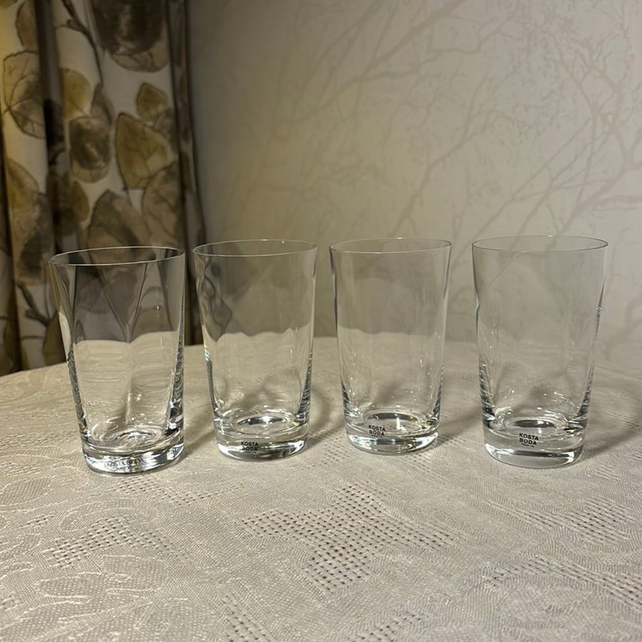 4selterglas vattenglas château Kosta Boda Bertil Vallien