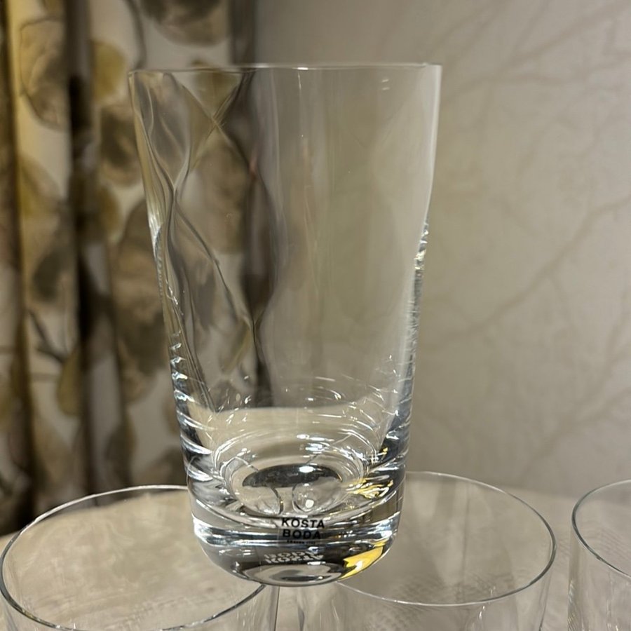 4selterglas vattenglas château Kosta Boda Bertil Vallien