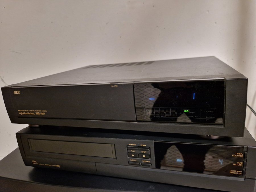 2st NEC videobandspelare vhs vcr videokassett videokassettspelare film def hifi