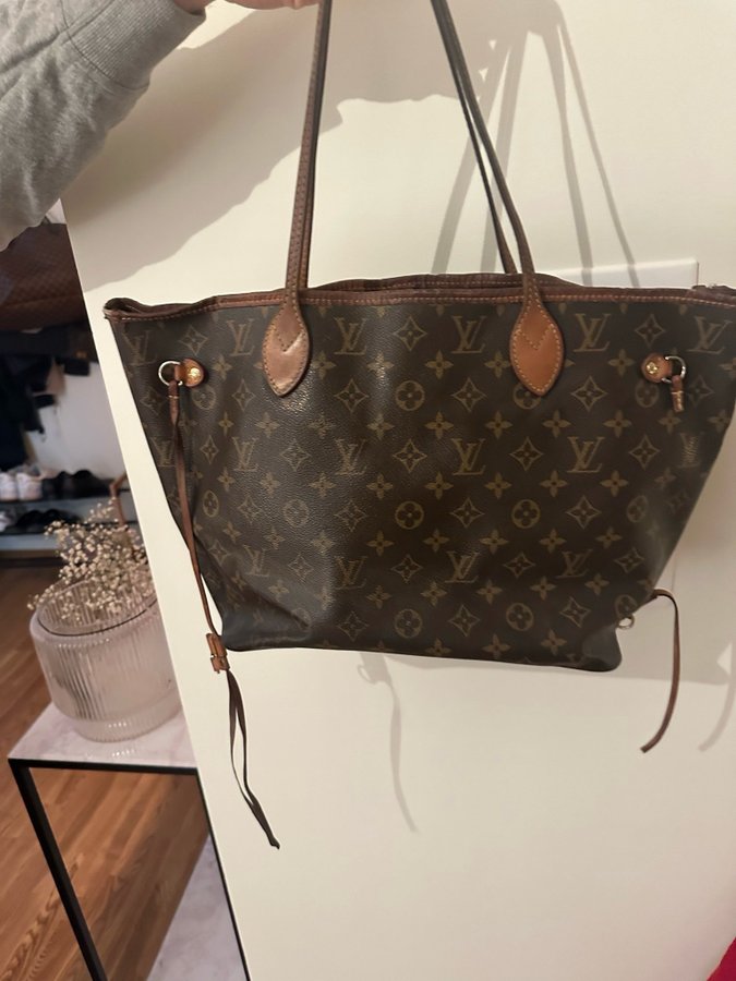 Louis Vuitton Neverfull