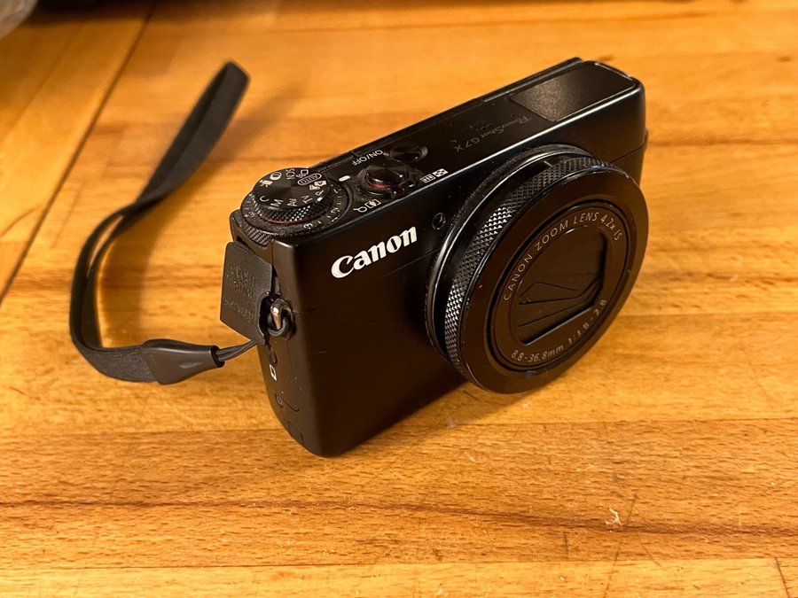 Canon PowerShot G7 X