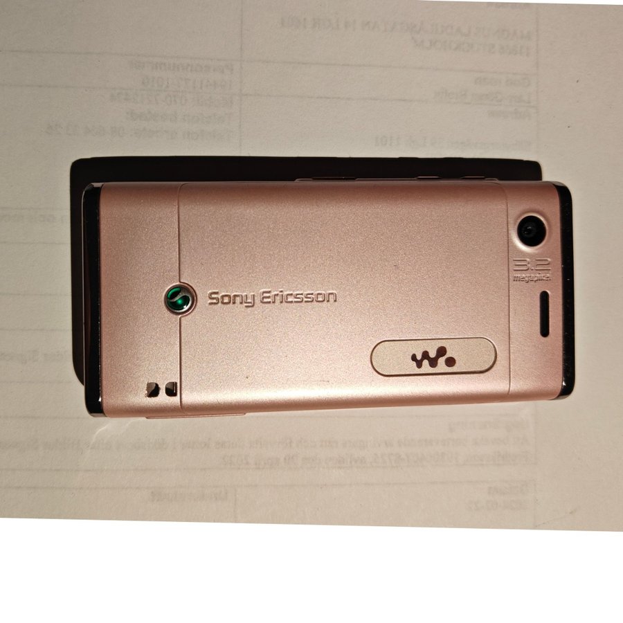 Sony Ericsson W595