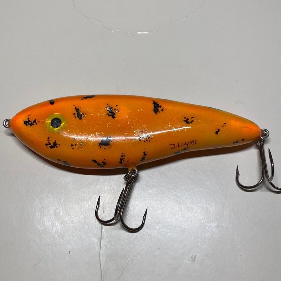 Handgjord jerkbait J Lures