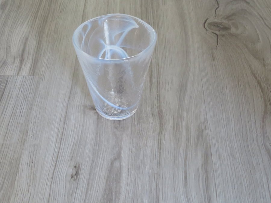 Kosta Boda Mine Tumbler 1 glas vitt etikett Ulrika Hydman-Vallien mkt fint skick