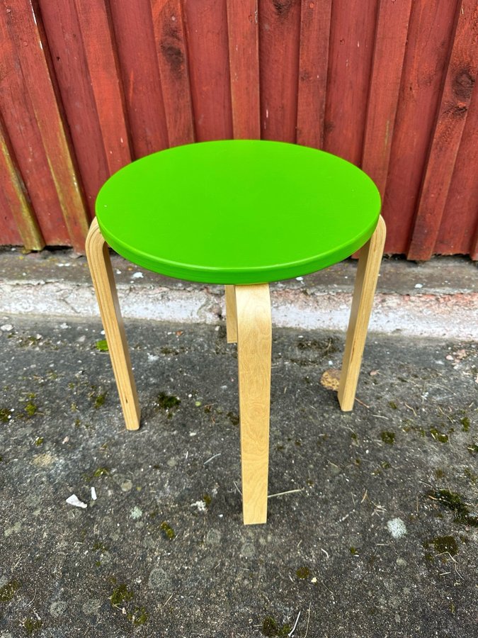 Grön pall FROSTA IKEA RETRO TRÄPALL