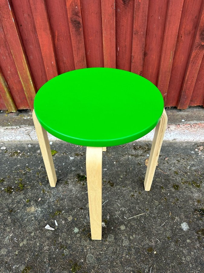 Grön pall FROSTA IKEA RETRO TRÄPALL