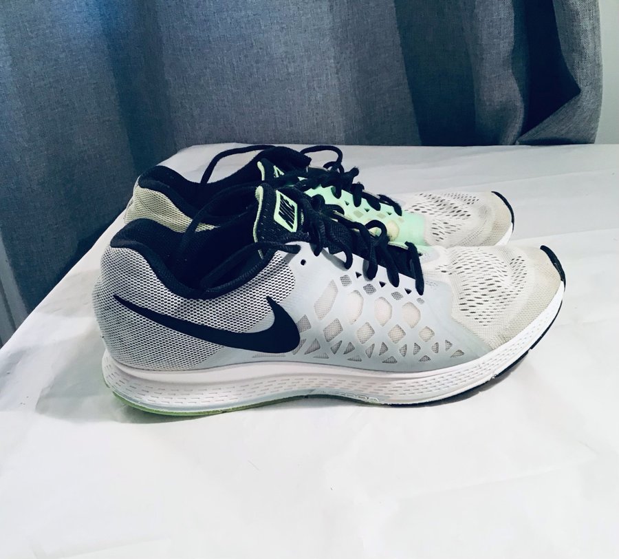 Nike Air Zoom Pegasus 445