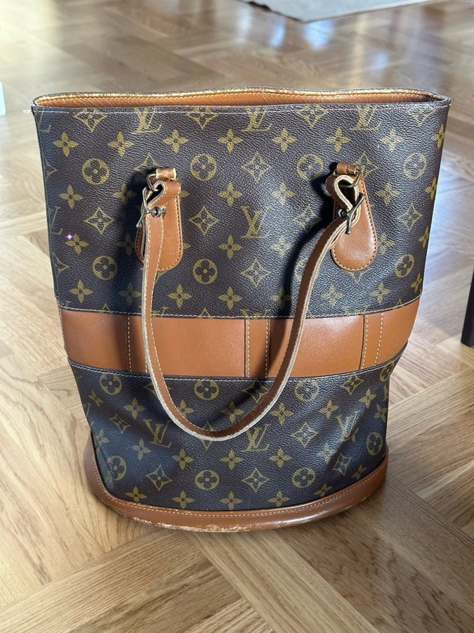 Louis Vuitton väska, äkthetskontrollerad