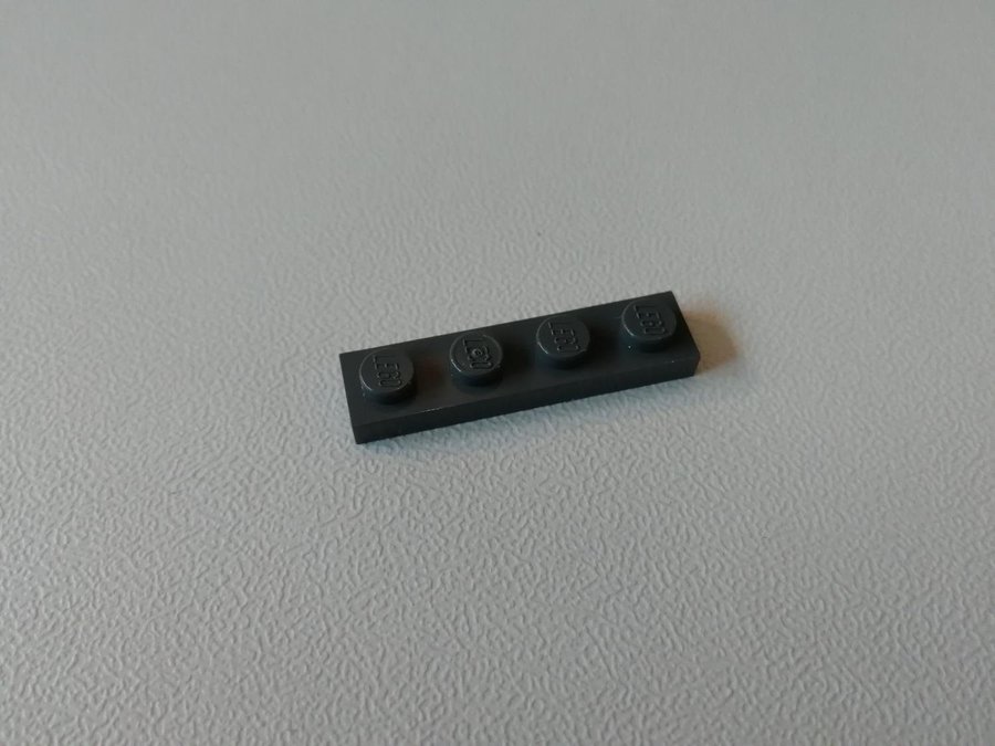 Lego - plate - platt - bas - 1x4 - part 3710 - mörkgrå (bluish)