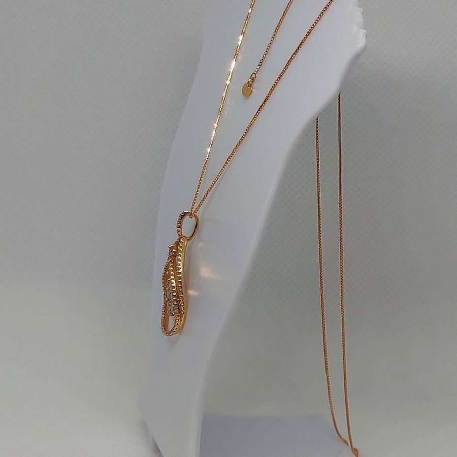 0600ct Pinkgold Teardrop Necklace