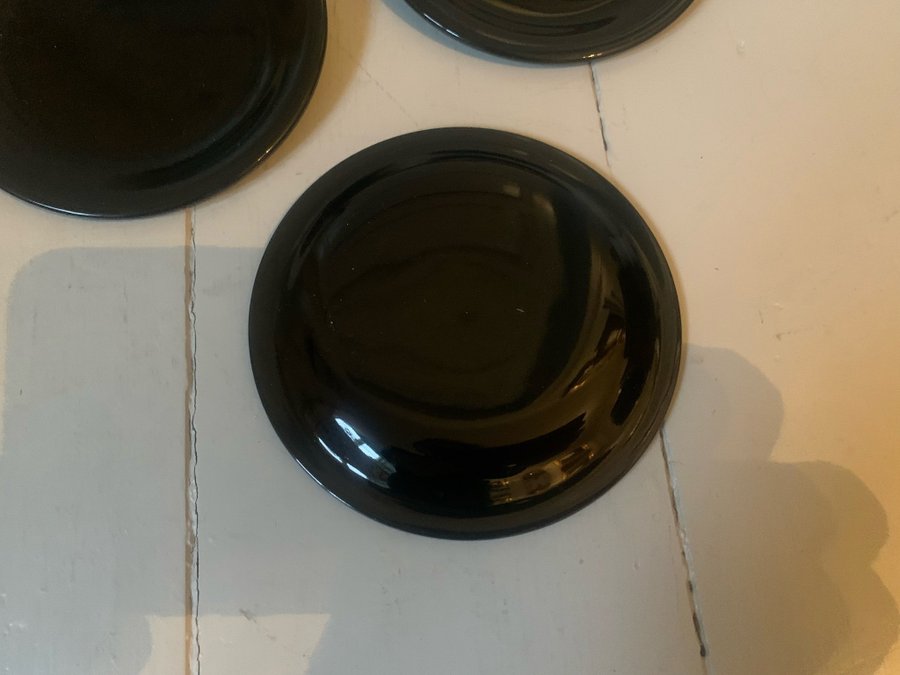 Sex svarta coasters underlägg med originalburk o originalkartong