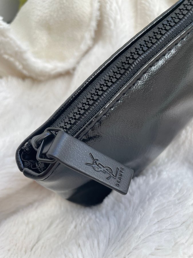 Yves Saint Laurent Beauté Black pouch / Coin purse