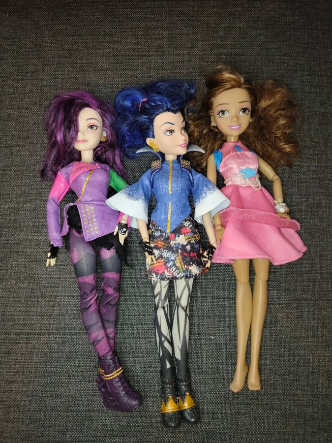 3 st Disney Descendants dockor