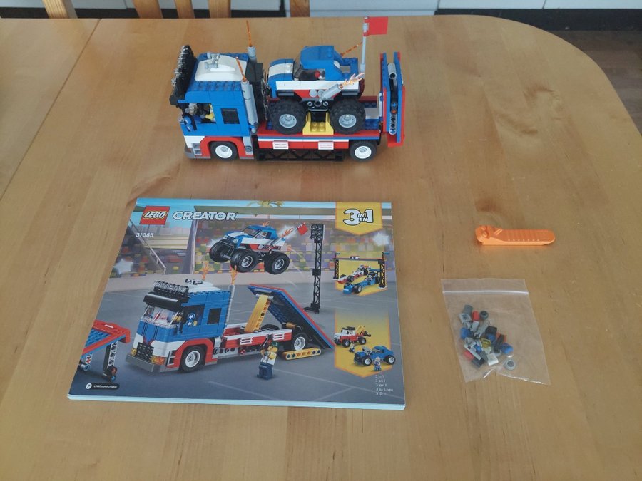 LEGO Creator 3in1 31085 Mobile Stunt Show