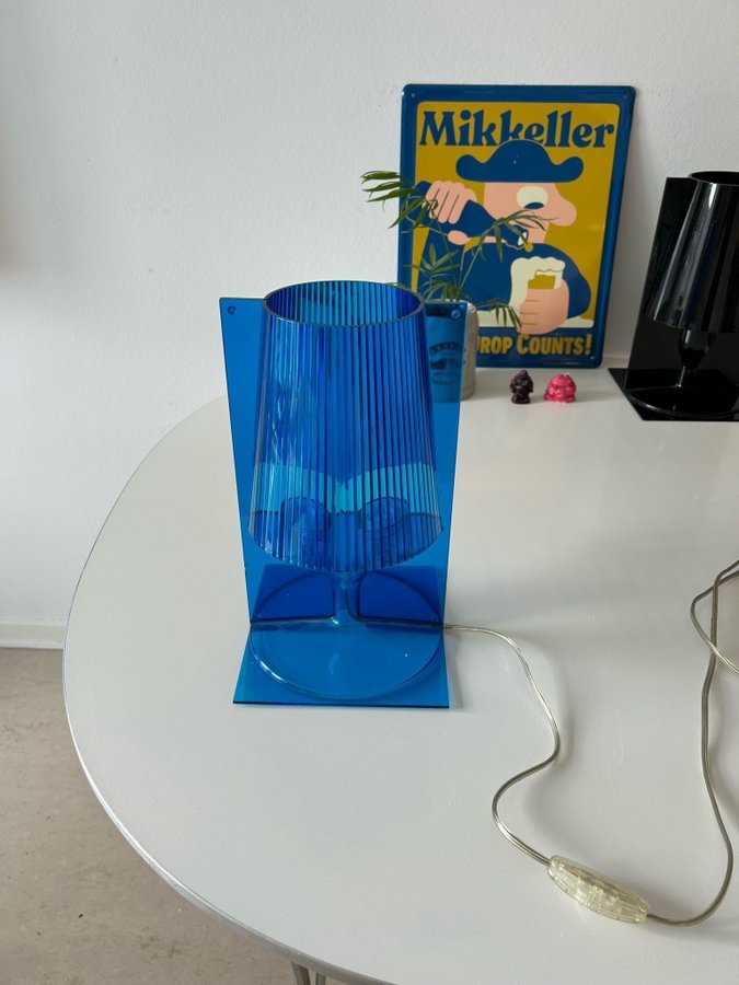 Kartell Bourgie Bordlampe Blå