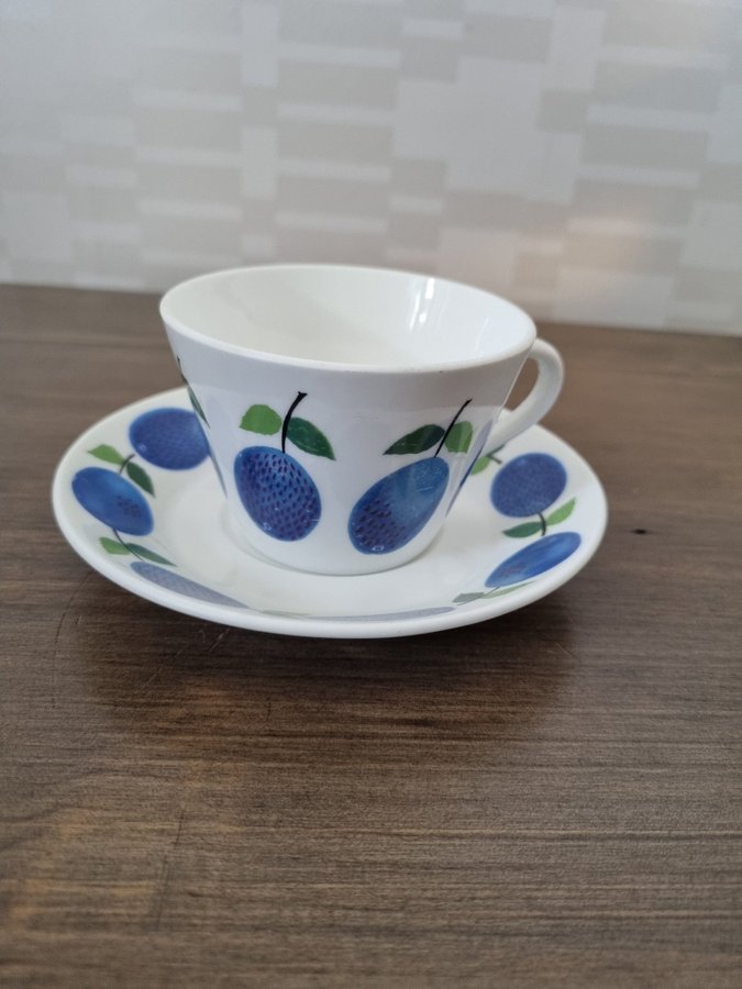 "Prunus" kaffekopp och fat, Gustavsberg. Design Stig Lindberg.