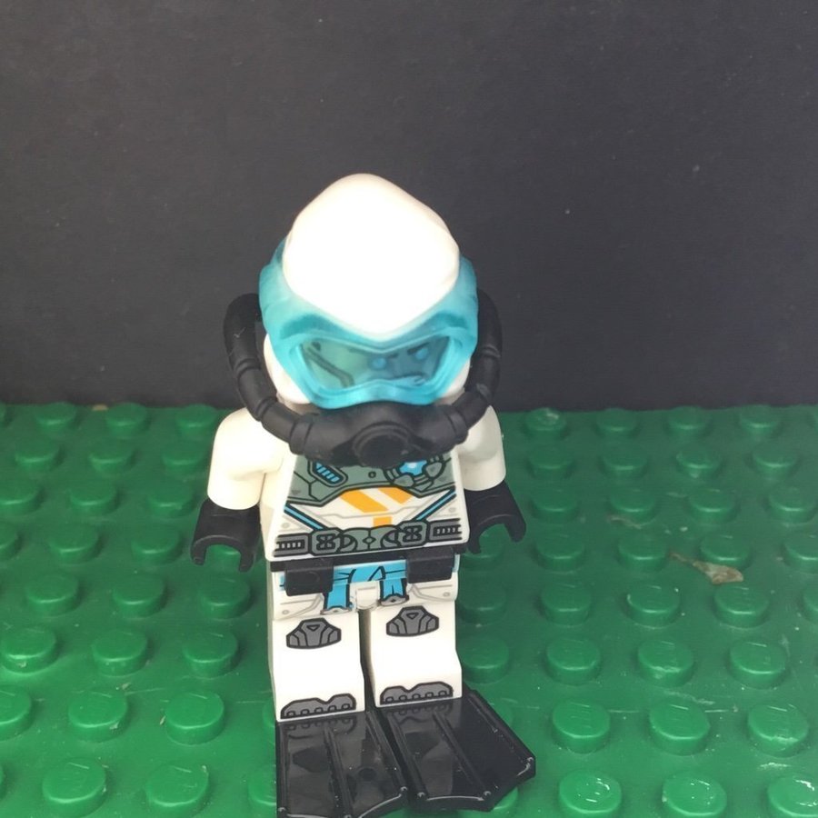 Ninjago, Zane - Seabound, Scuba Gear, Njo699