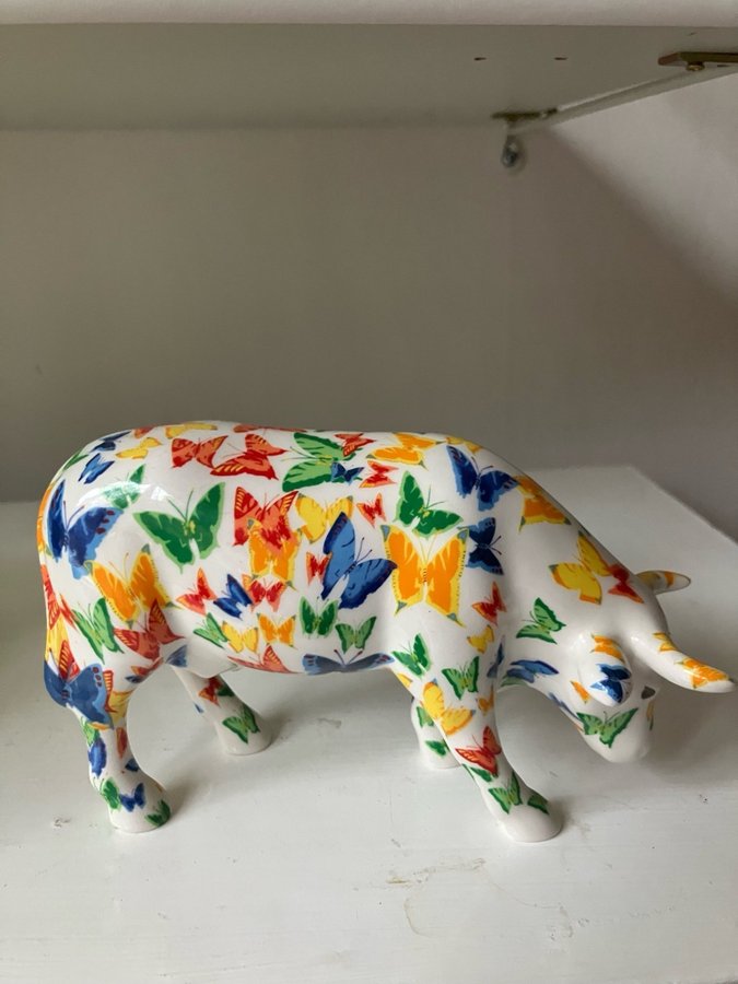 Cowparade Ko med fjärilar