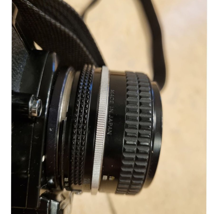 Nikon kamera med objektiv