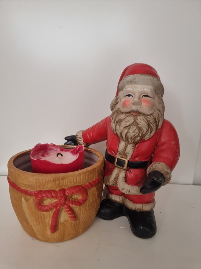 Charmigt Jultomte/Tomte med ljus i tunna