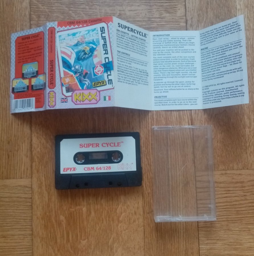 Super Cycle (Kixx - US Gold - Epyx) - Commodore 64 / C64 Spel