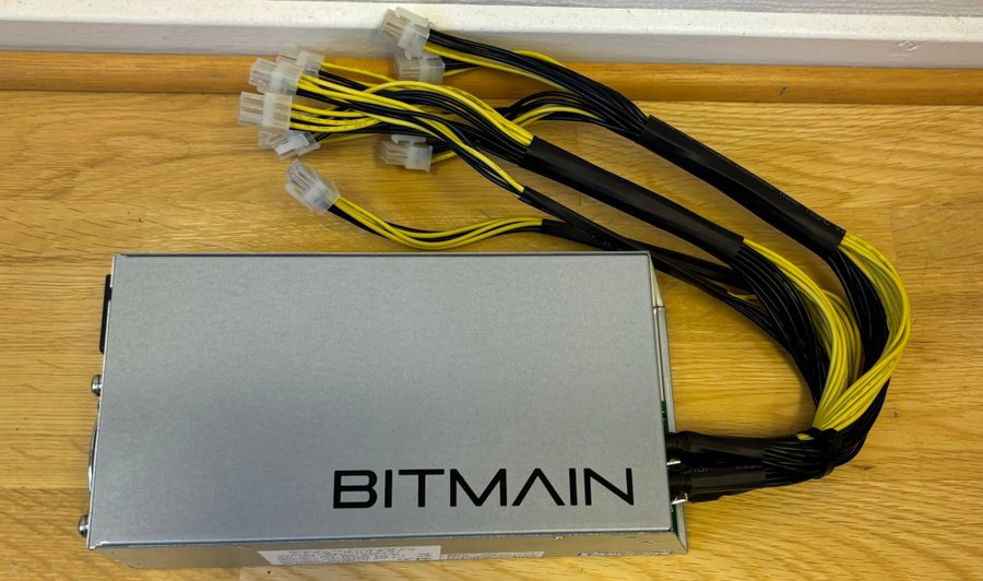 Antminer S9i 14TH/s med PSU.