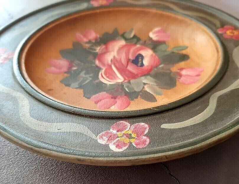 Vintage wooden hanging plate hand painted