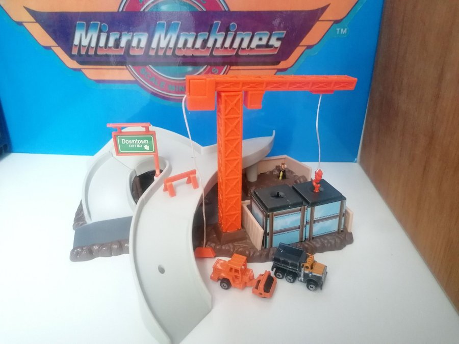 Micro machines / mikro maskiner playset + biler