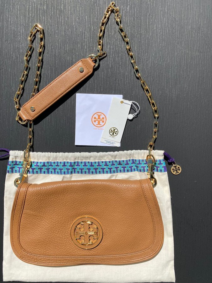 Helt ny Tory Burch väska axelremsväska i läder