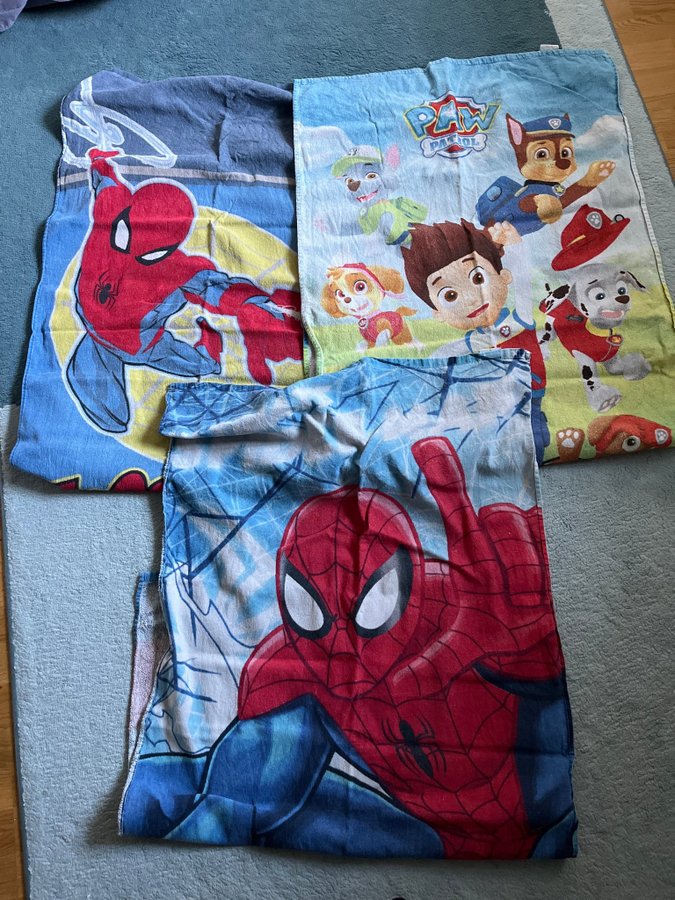 3 st badlakan, spiderman och Paw patrol