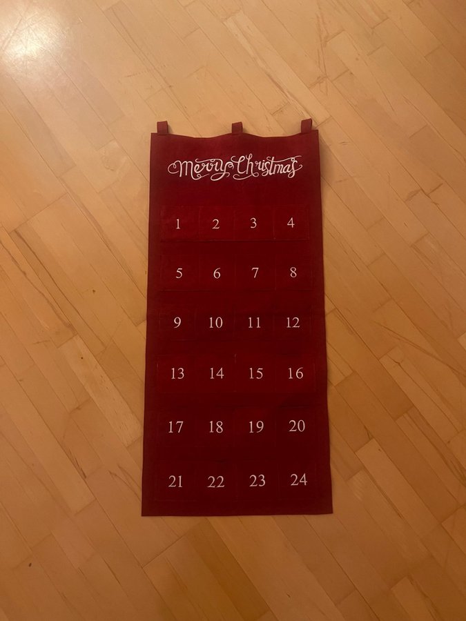 Fin Julkalender Adventskalender i Tyg (Jul, dekoration, kalender)