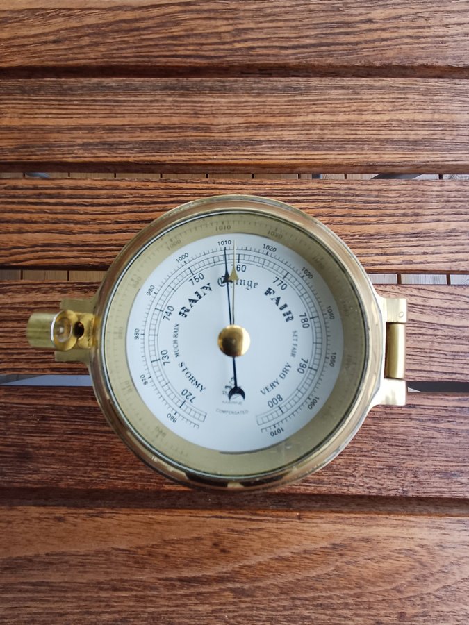 Barometer från Pilote Marine