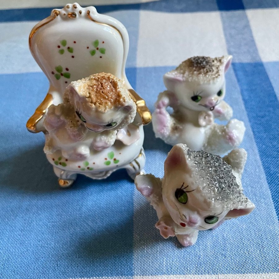 3 GULLIGA STRÖSSEL DJUR FIGURIN PORSLINSFIGUR KATTER STRÖSSELKATT RETRO