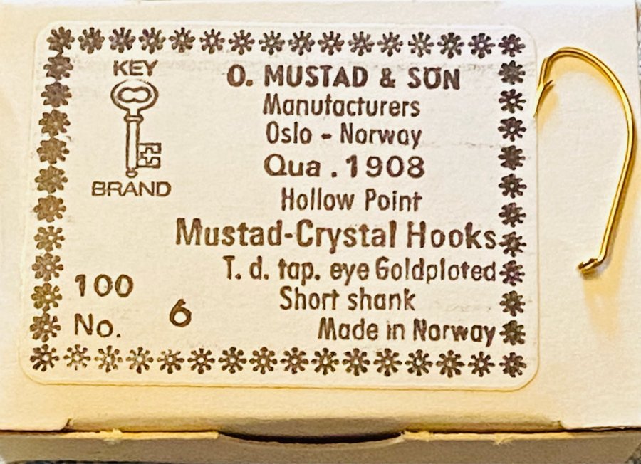 MUSTAD nr6. Qual 1908. Äkta guldplaterade fiskekrokar i perfekt skick! 100st !