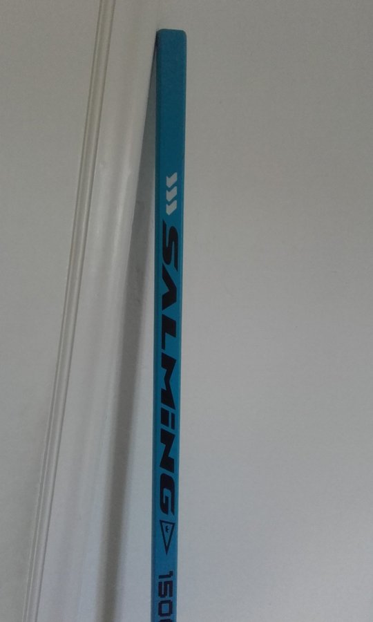 Salming ishockeyklubba 1500 Graphite H-Stiff, senior 172 cm, I MYCKET BRA SKICK!