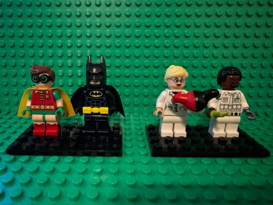 LEGO Batman Minifigures: Batman, Robin, Harley Quin and Aaron Cash