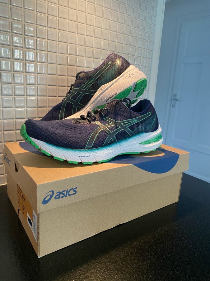 ASICS GT-2000 Blå/Grön (oanvända) strl 435