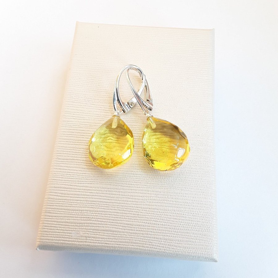 Baltic amber 925 sterling silver dangle teardrop earrings Yellow hanging earring