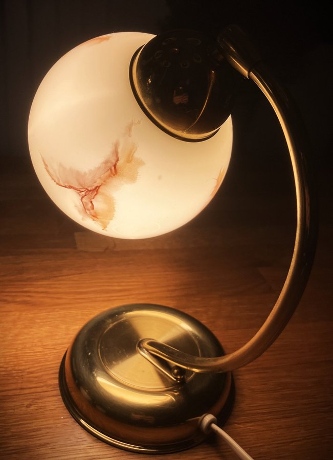 Äldre bordslampa i mässing och glas, EWÅ Värnamo Sweden, B-17, vintage