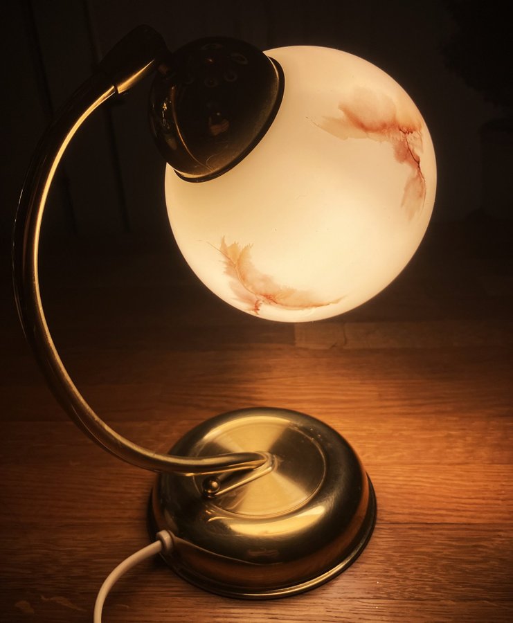 Äldre bordslampa i mässing och glas, EWÅ Värnamo Sweden, B-17, vintage