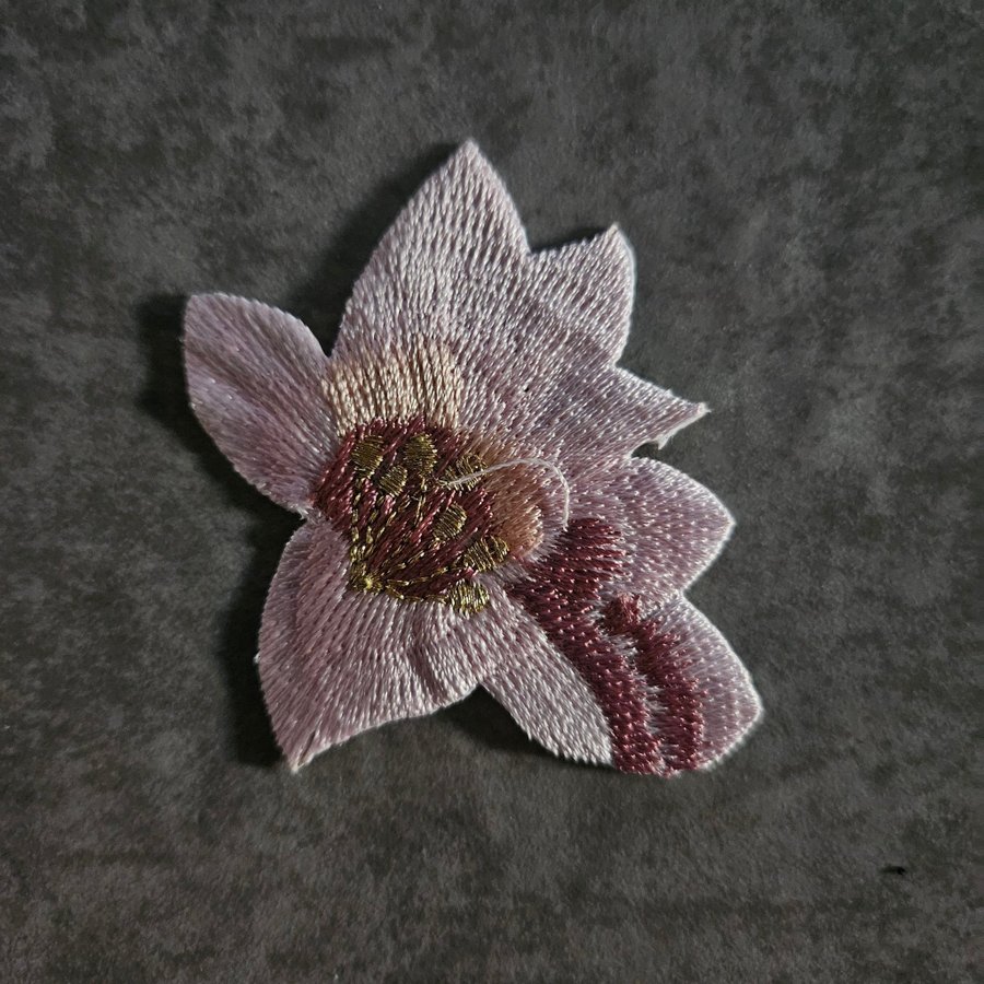 DIY / Tygmärke Patch / stryk på kläder / Blomma