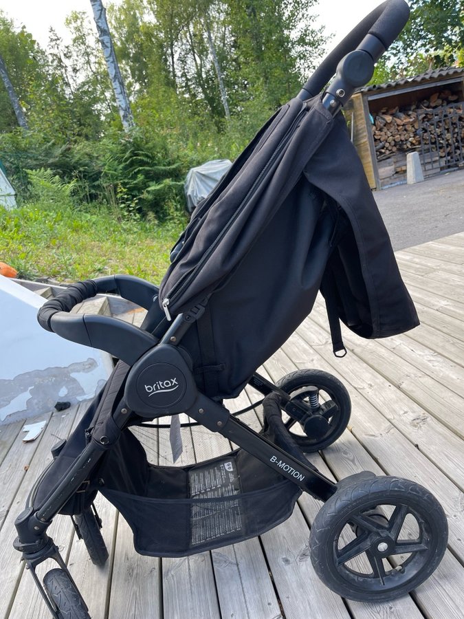 Britax B-Motion barnvagn resevagn